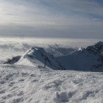 Febbraio 2016 - La foto è stata scattata da Dario Adami il 22 febbraio: mentre uno strato di nebbia si è formato sulla pianura Padana, dal Baldo si possono vedere cirri, cirrostrati e altostrati, causati da un fronte caldo. E infatti quel giorno la temperatura è rimasta sempre al di sopra degli zero gradi ai 1850 metri dell’Osservatorio meteorologico Rifugio Fiori del Baldo.