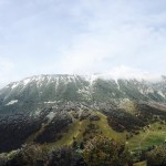 Ottobre 2016 - Contrasti di colori sul Baldo in occasione della prima neve, fotografata il giorno 11 da Elisa Castelletti durante le prime schiarite seguite alla perturbazione.